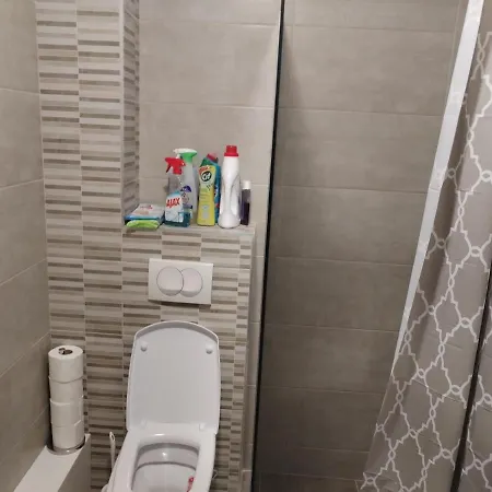 Hugo Hill Kompleks- U Blizini Akva Parka